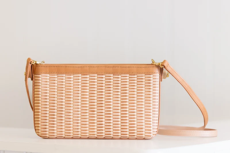 Whale Tail Weaving leather Lightship Basket clutch in woven leather with a detachable crossbody strap